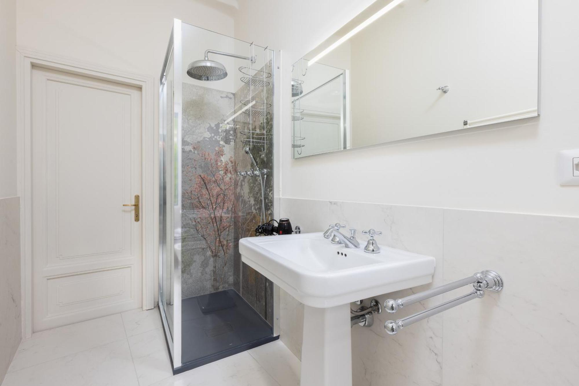 Living Uniqc Apartment - Duomo Milano Eksteriør billede