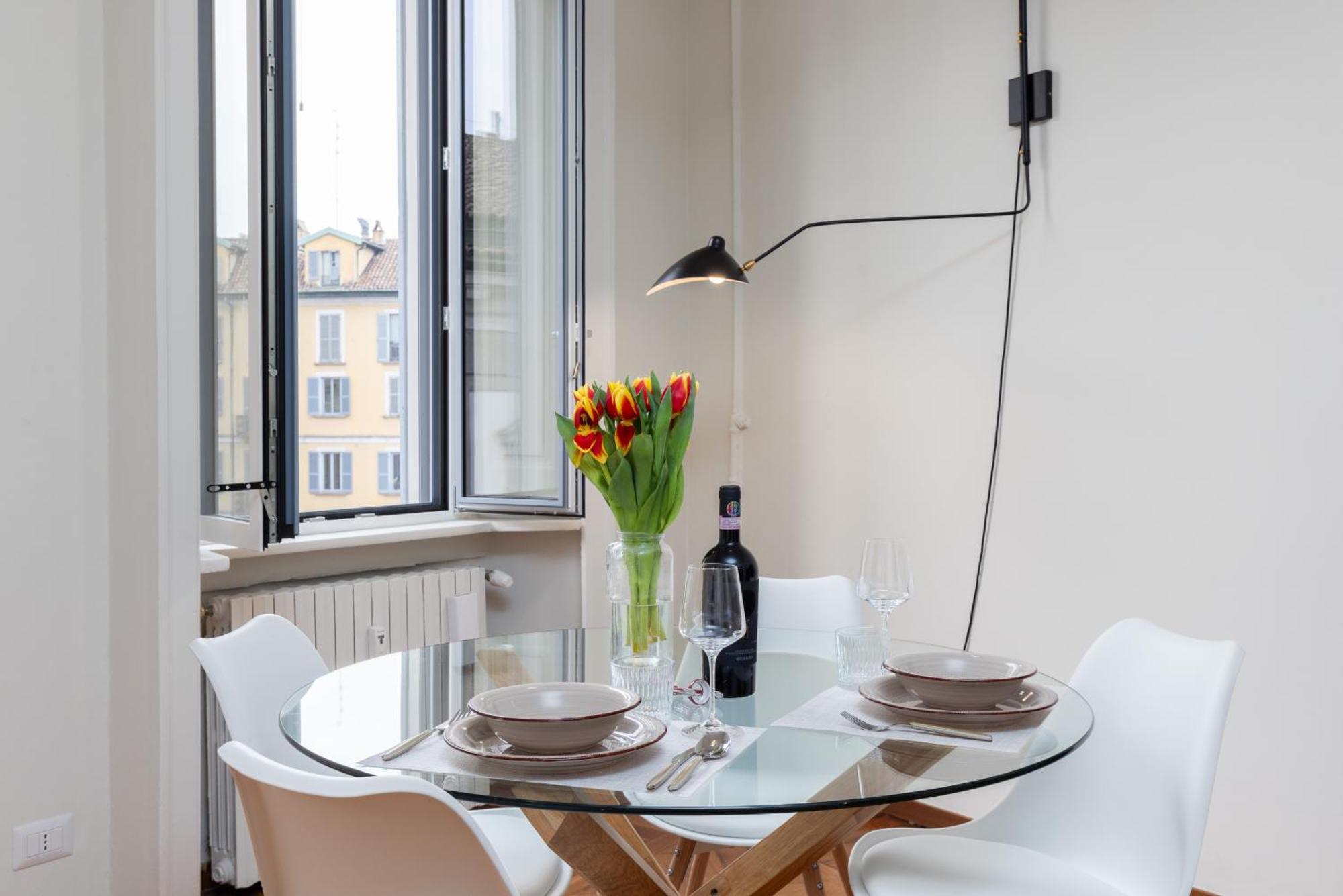 Living Uniqc Apartment - Duomo Milano Eksteriør billede